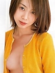 Emi Hasegawa adorable Japanese model in some very hot pictures